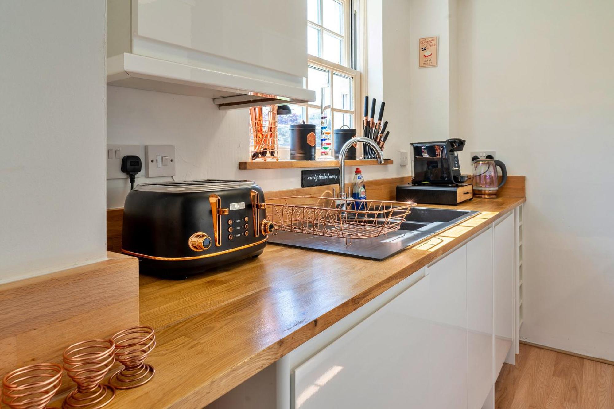 Finest Retreats - Nicely Tucked Away Cottage Torpoint Exteriör bild