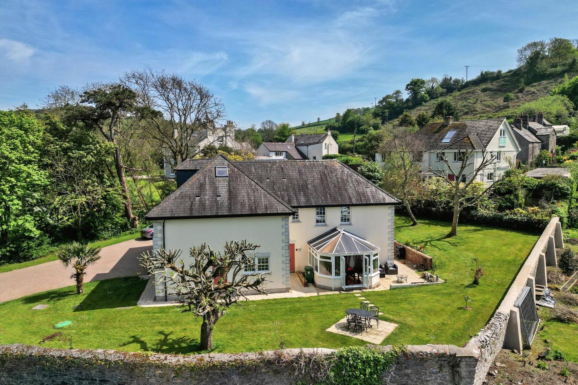 Finest Retreats - Nicely Tucked Away Cottage Torpoint Exteriör bild